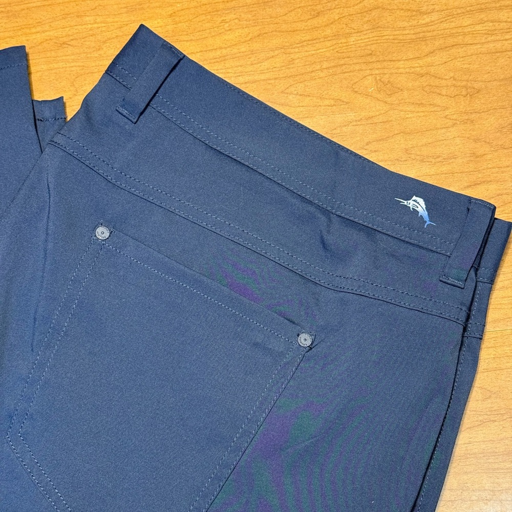 Tommy Bahama Chino